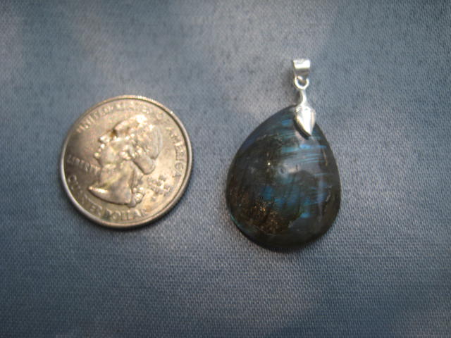 Natural Labradorite Pendant (Sterlilng Silver) Magic and protection 3886